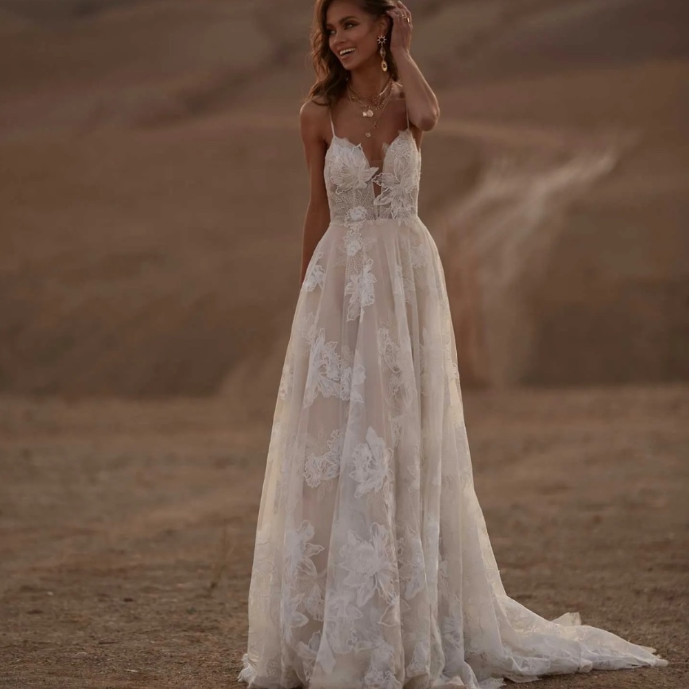 Madi Lane Avery Wedding Gown | Mocha  | BNWT